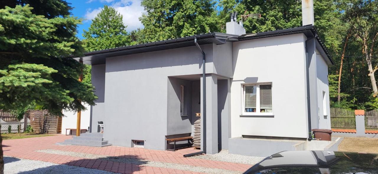 Noclegi Tuszyn M Exterior photo